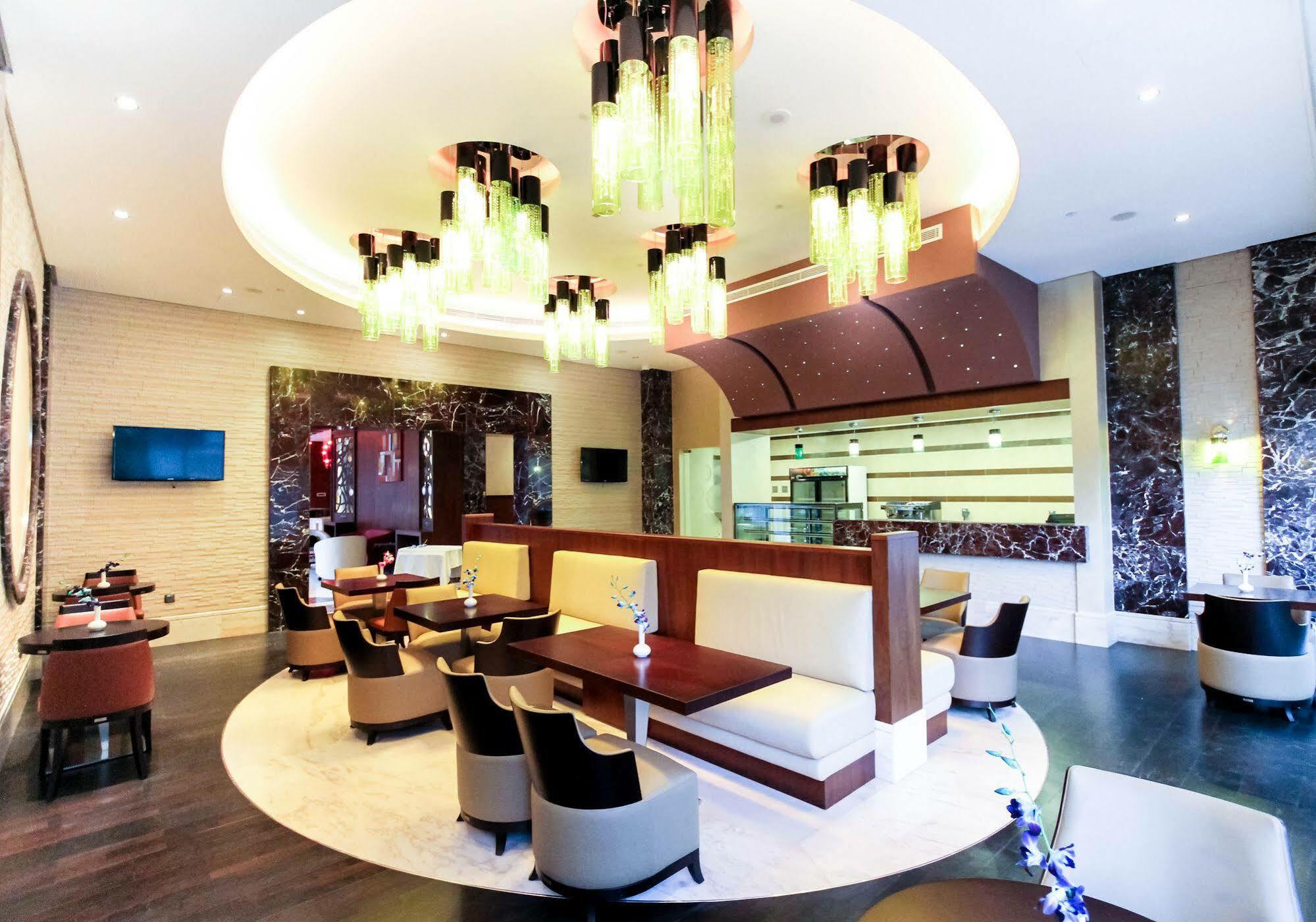 Danat Capital Hotel Abu Dhabi Exterior photo
